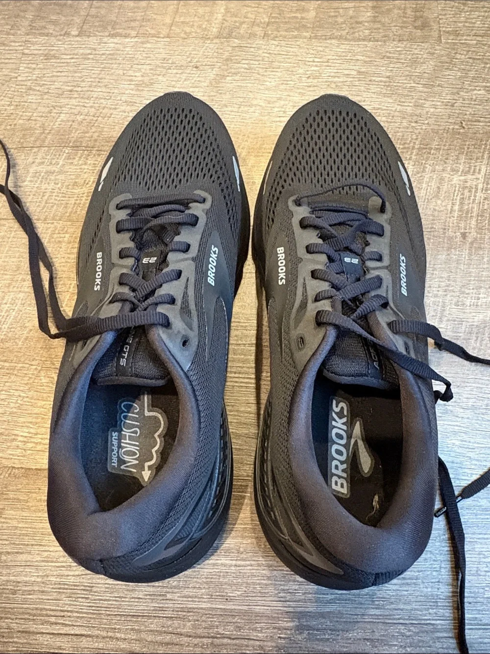 Brooks Adrenaline GTS 23 Running Shoes Women’s 11.5W WIDE Black